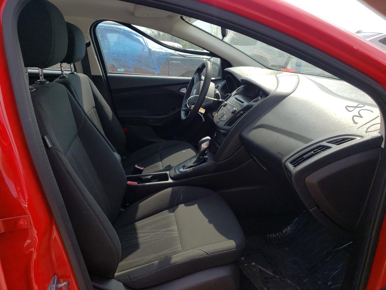 Photo 5 from auction – 2016 FORD FOCUS SE with VIN 1FADP3F29GL270138