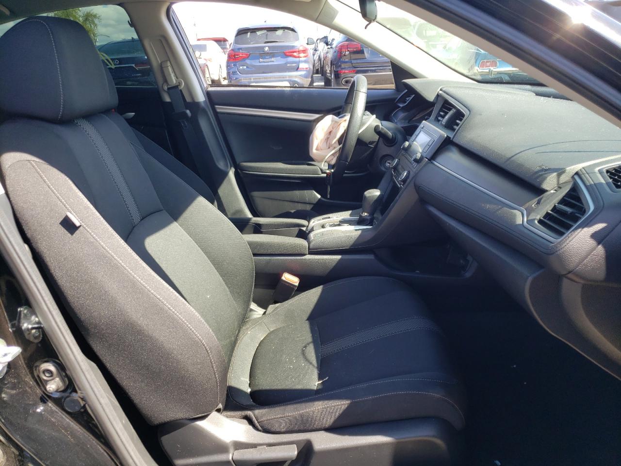 Photo 5 from auction – 2021 HONDA CIVIC LX with VIN 2HGFC2F68MH548520