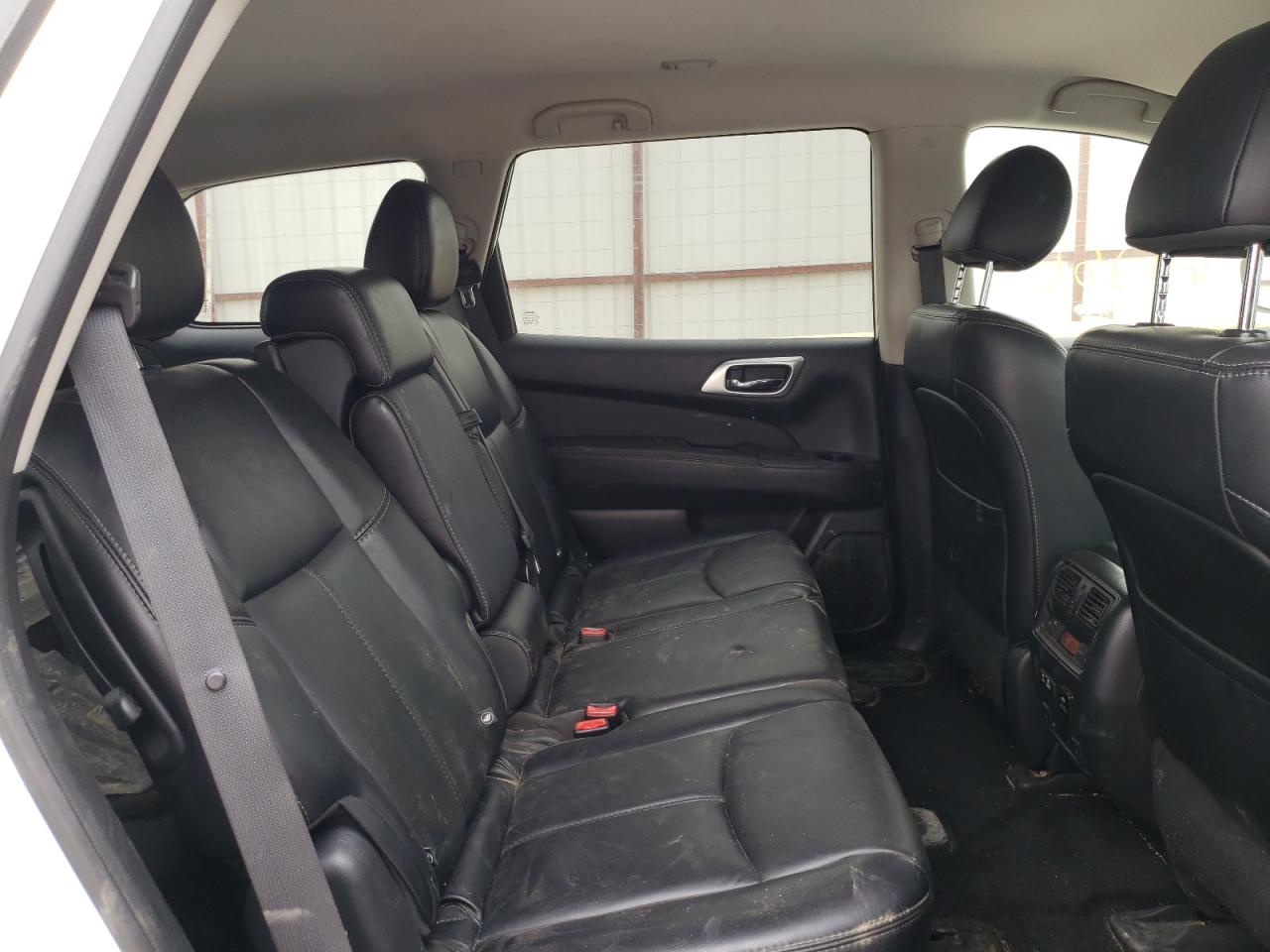 Photo 6 from auction – 2019 NISSAN PATHFINDER with VIN 5N1DR2MN9KC642349