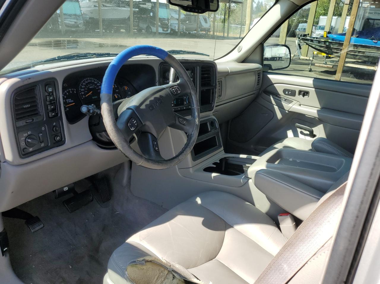 صورة رقم 9 من المزاد - 2005 GMC NEW SIERRA مع VIN 2GTEK13T151134877