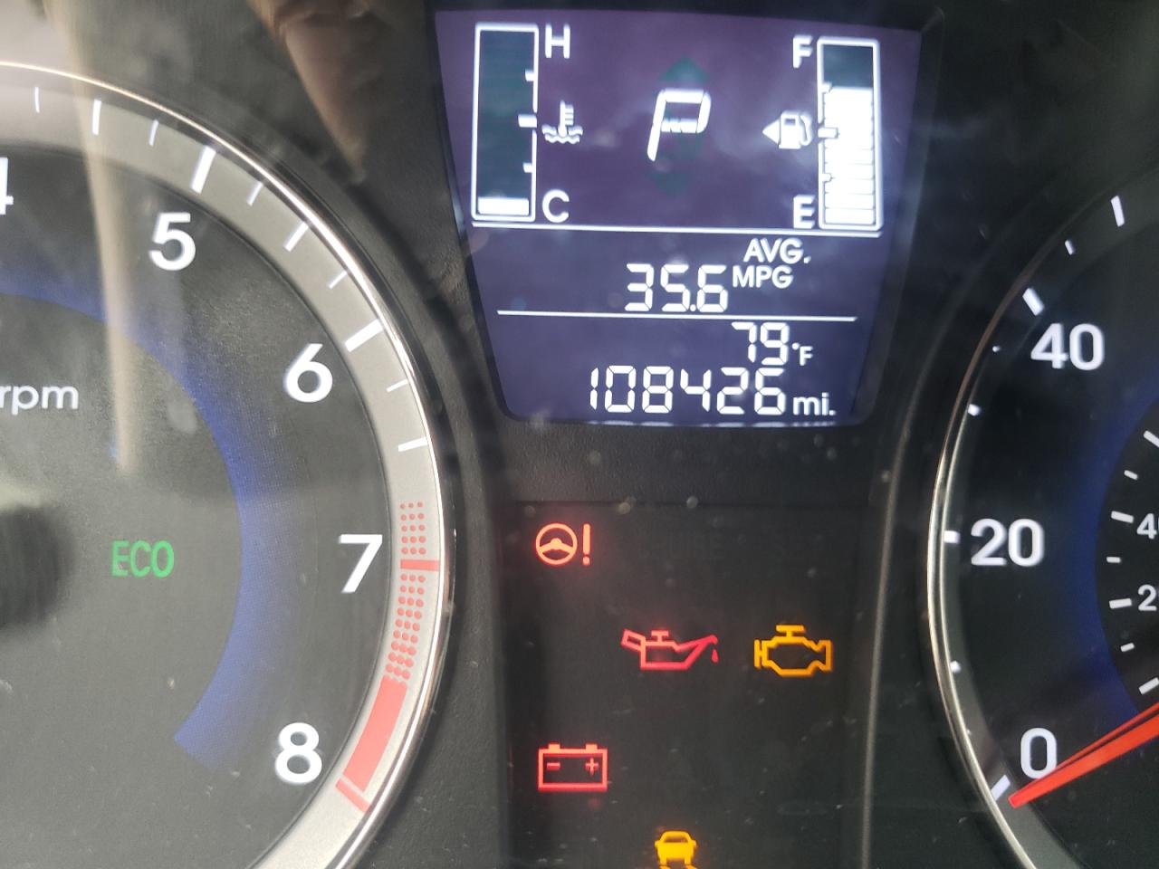 Photo 8 from auction – 2016 HYUNDAI ACCENT SE with VIN KMHCU4AE8GU084067