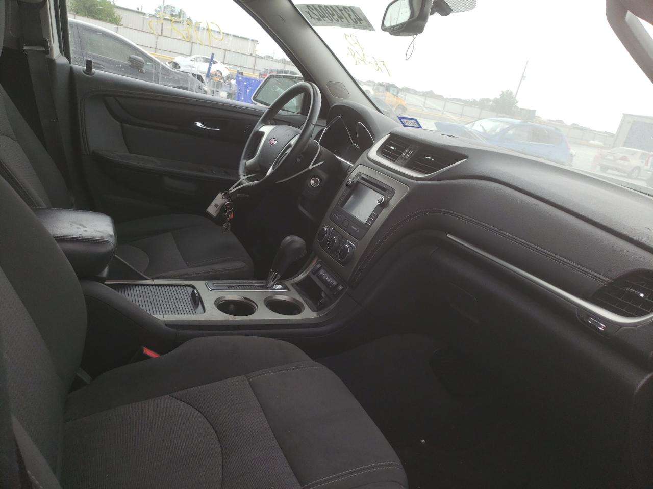Photo 5 from auction – 2013 CHEVROLET TRAVERSE L with VIN 1GNKRJKD5DJ176358