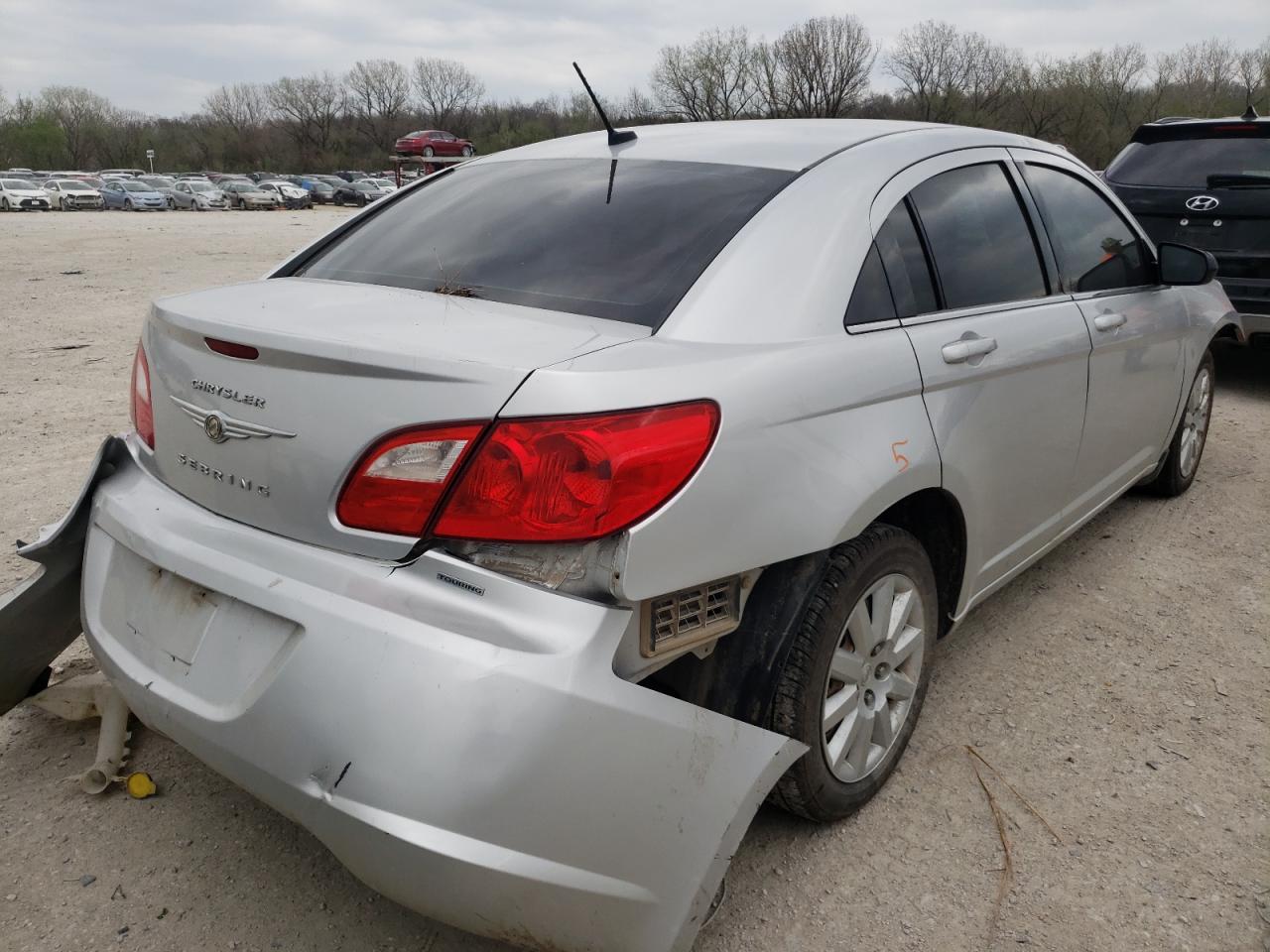 Фото 4 с аукциона – 2010 CHRYSLER SEBRING TO с VIN 1C3CC4FB2AN173922
