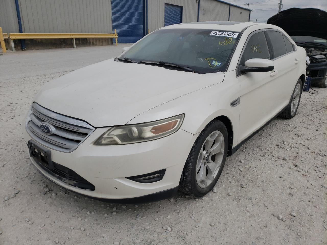 Photo 2 from auction – 2010 FORD TAURUS SEL with VIN 1FAHP2EW3AG106903