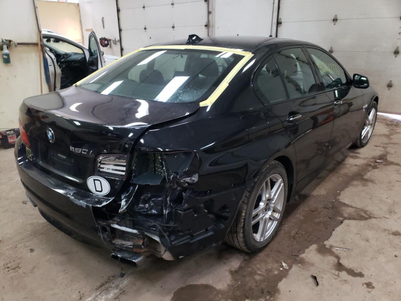 Photo 4 from auction – 2011 BMW 550 XI with VIN WBAFU9C56BC784001