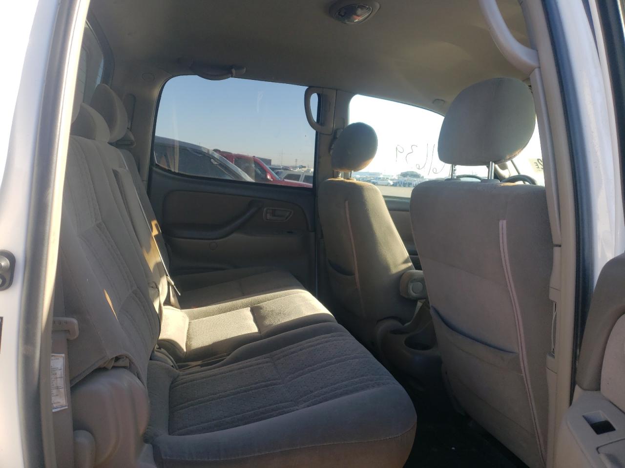 Photo 6 from auction – 2005 TOYOTA TUNDRA DOU with VIN 5TBDT44105S475809