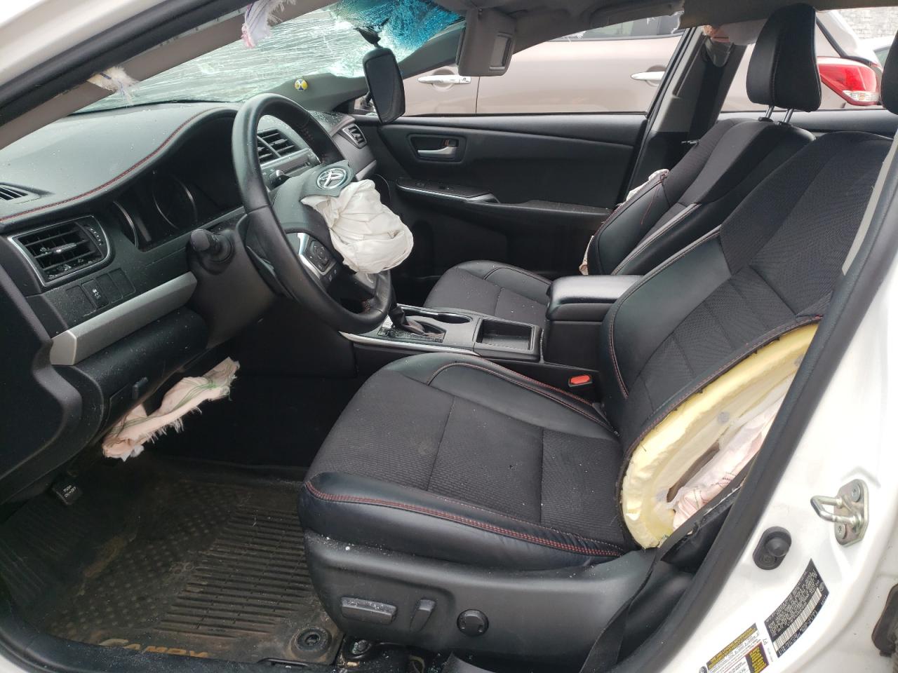 Photo 5 from auction – 2017 TOYOTA CAMRY LE with VIN 4T1BF1FKXHU616486