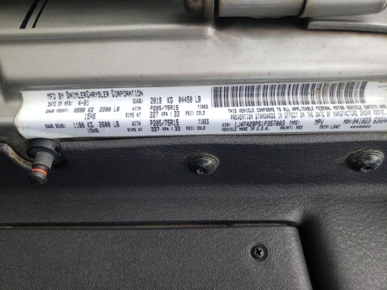 Photo 10 from auction – 2001 JEEP WRANGLER / with VIN 1J4FA29P51P357003