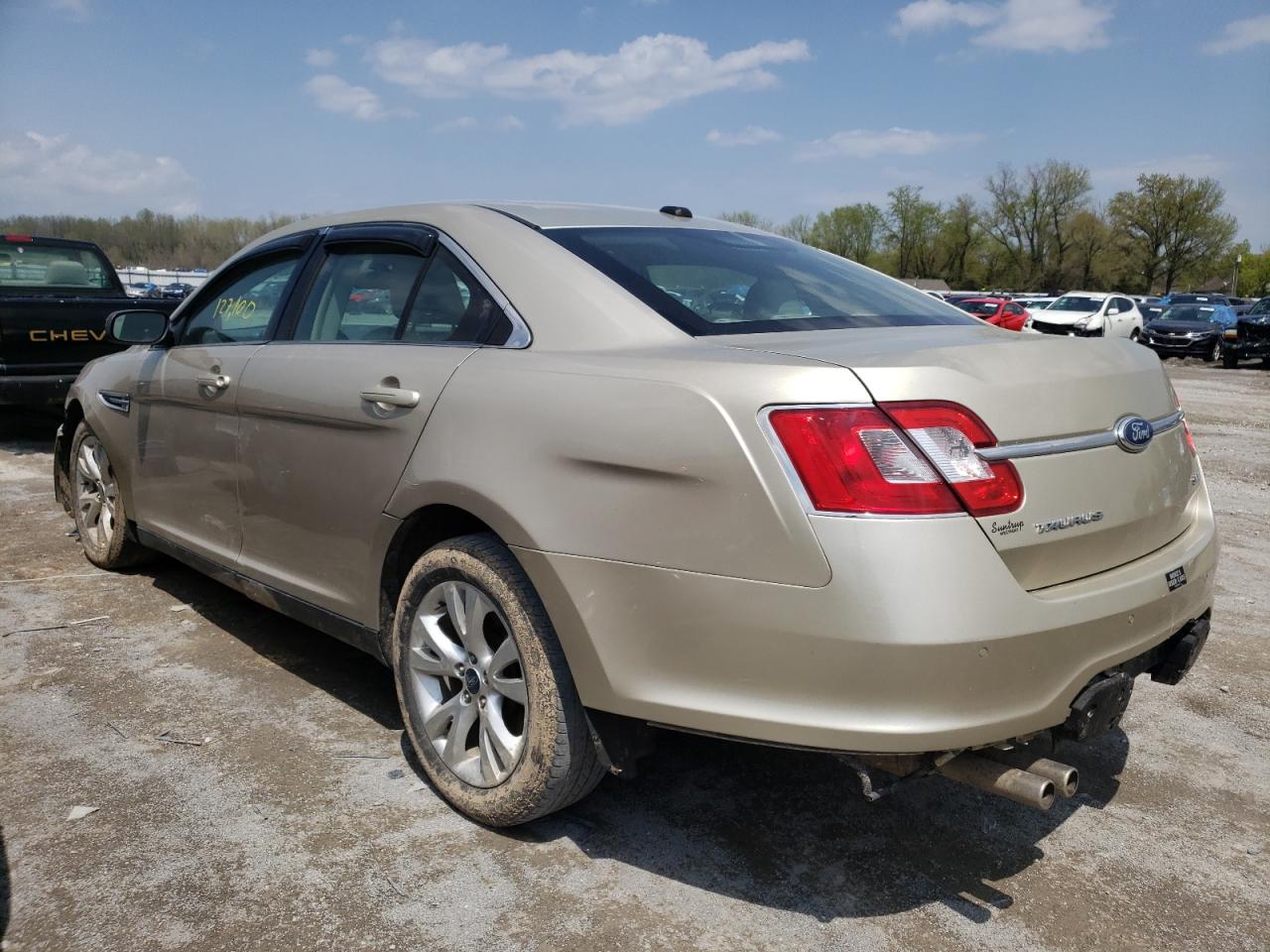 Zdjęcie 3 z aukcji – 2010 FORD TAURUS SEL z VIN 1FAHP2EW6AG123405