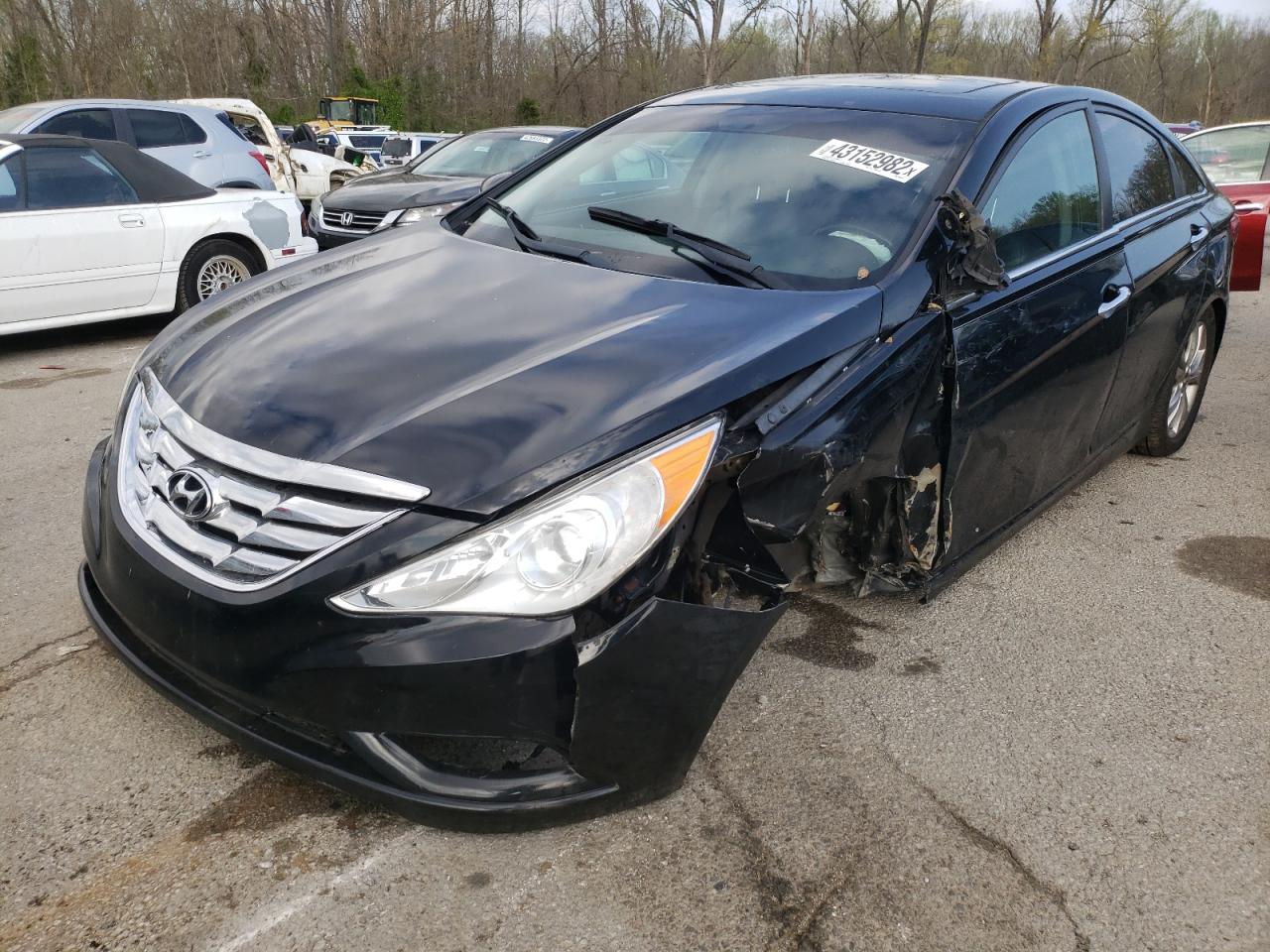 Photo 2 from auction – 2011 HYUNDAI SONATA SE with VIN 5NPEC4AC3BH306287