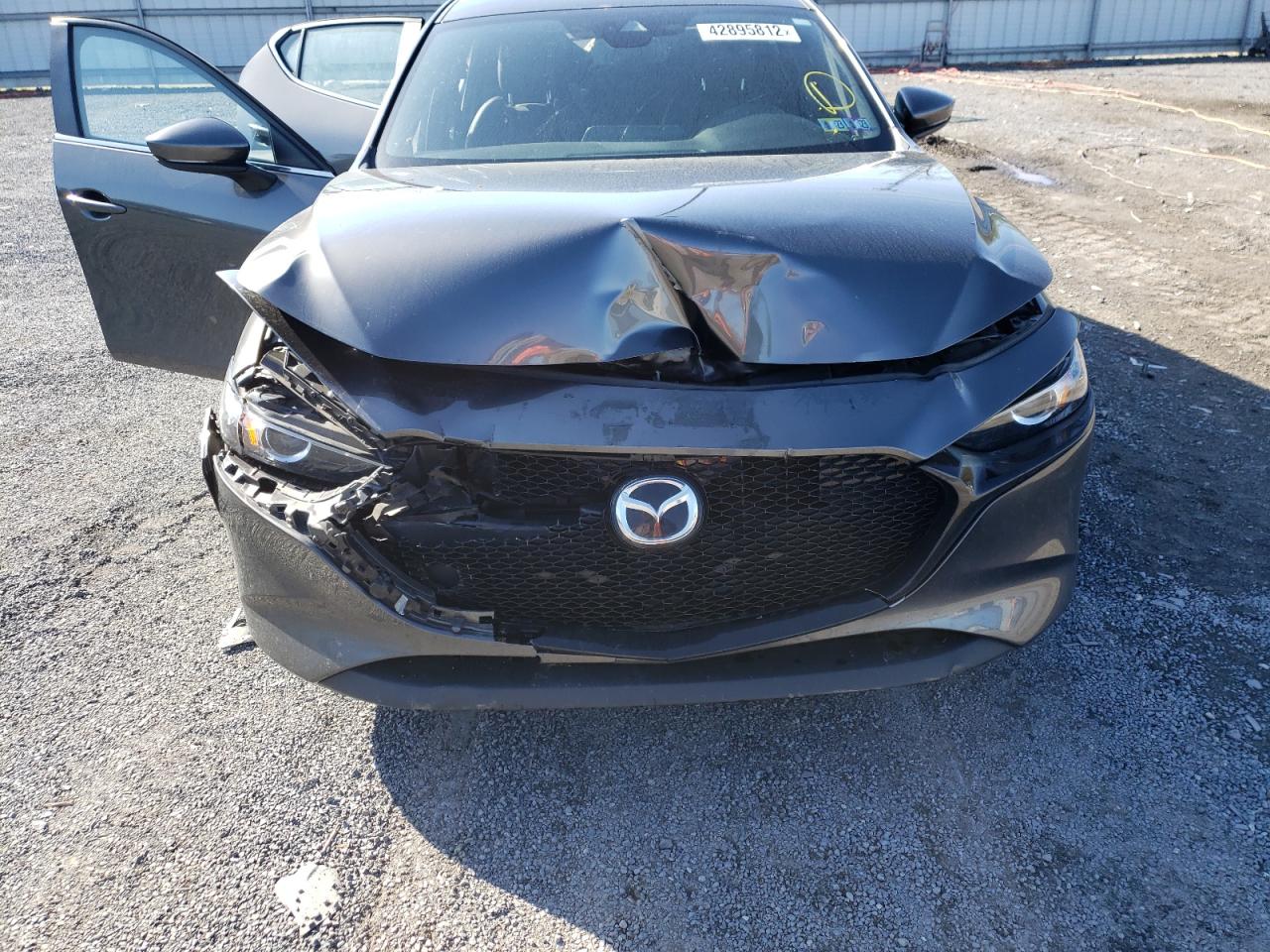 Photo 7 from auction – 2019 MAZDA 3 PREFERRE with VIN JM1BPAMM8K1132167
