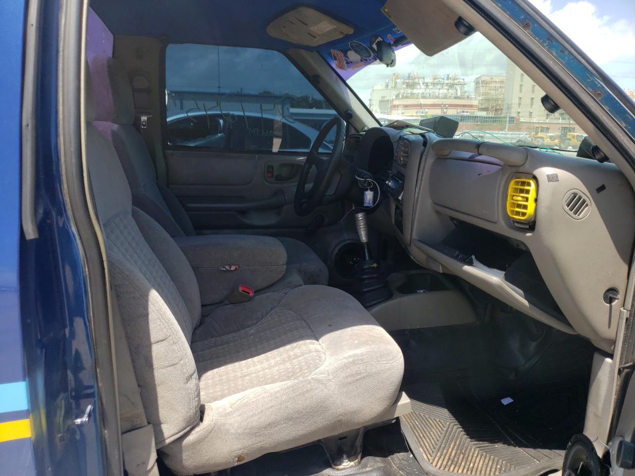 Photo 5 from auction – 1998 ISUZU HOMBRE with VIN 1GGCS1446W8667061
