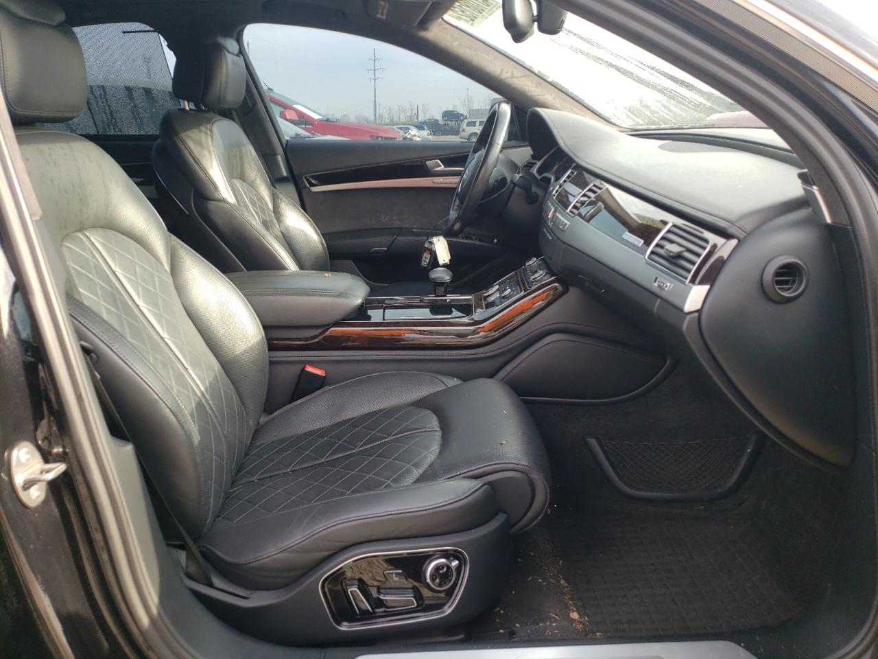 Photo 5 from auction – 2012 AUDI A8 QUATTRO with VIN WAUAVAFD0CN028343
