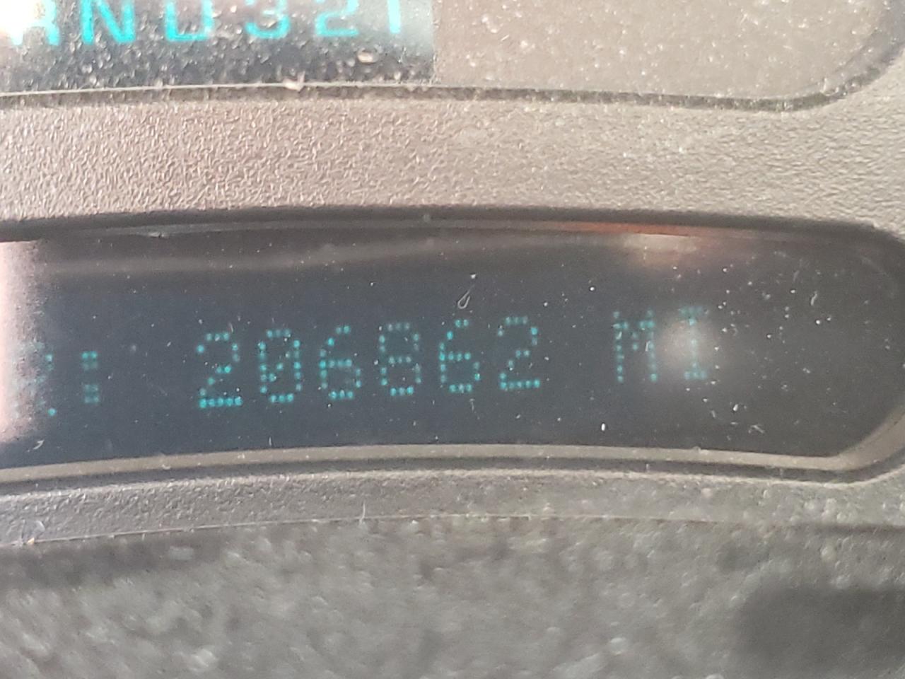 Photo 8 from auction – 2005 CHEVROLET SILVERADO with VIN 1GCHK24215E294958