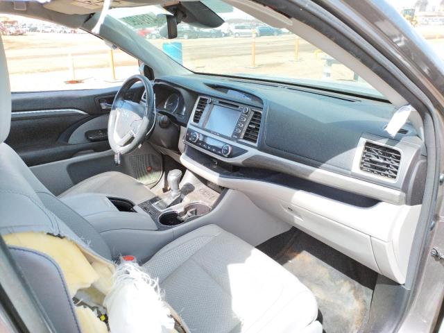 Photo 5 from auction – 2018 TOYOTA HIGHLANDER with VIN 5TDYZRFH3JS274950