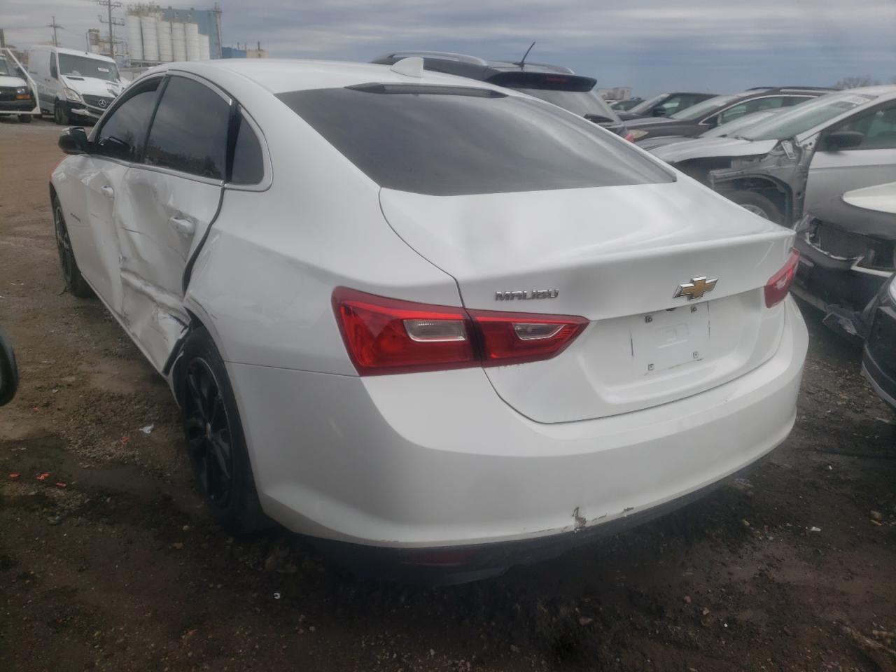 Photo 3 from auction – 2017 CHEVROLET MALIBU LT with VIN 1G1ZE5STXHF200026