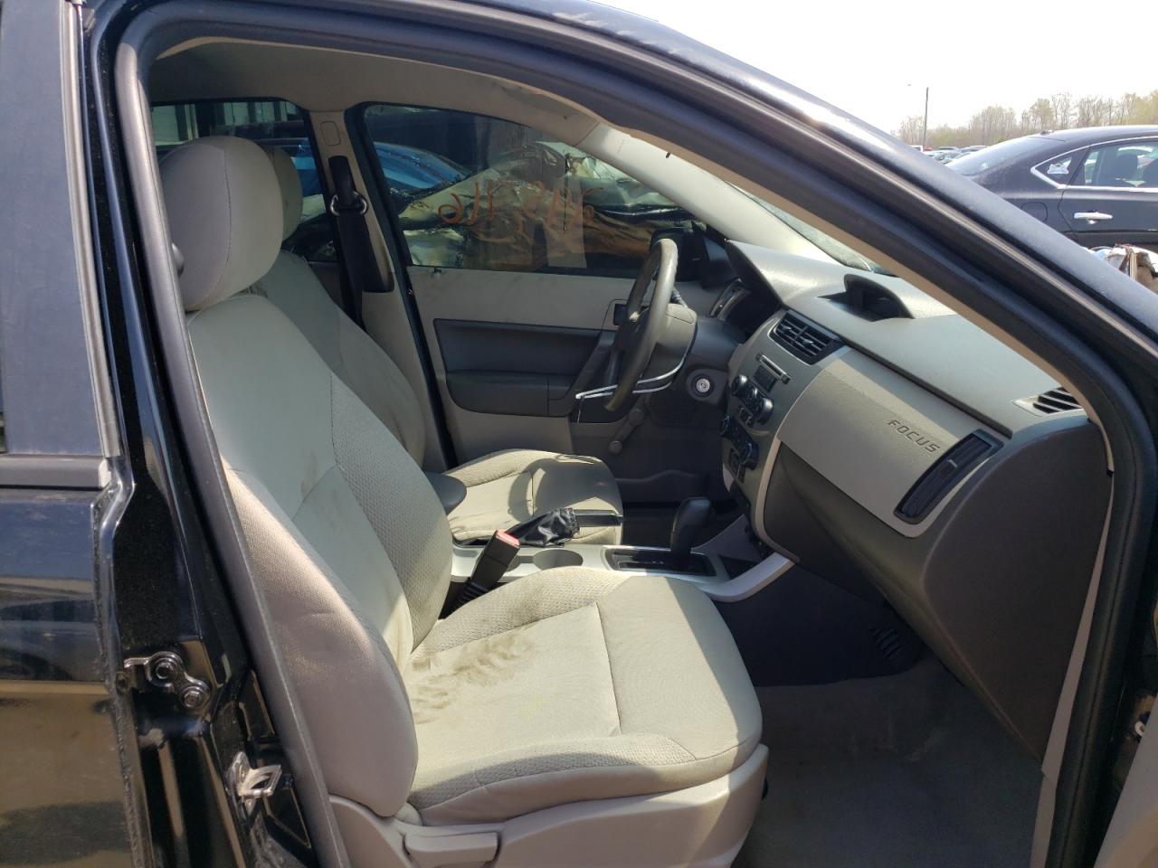 Photo 5 from auction – 2010 FORD FOCUS S with VIN 1FAHP3EN8AW247808