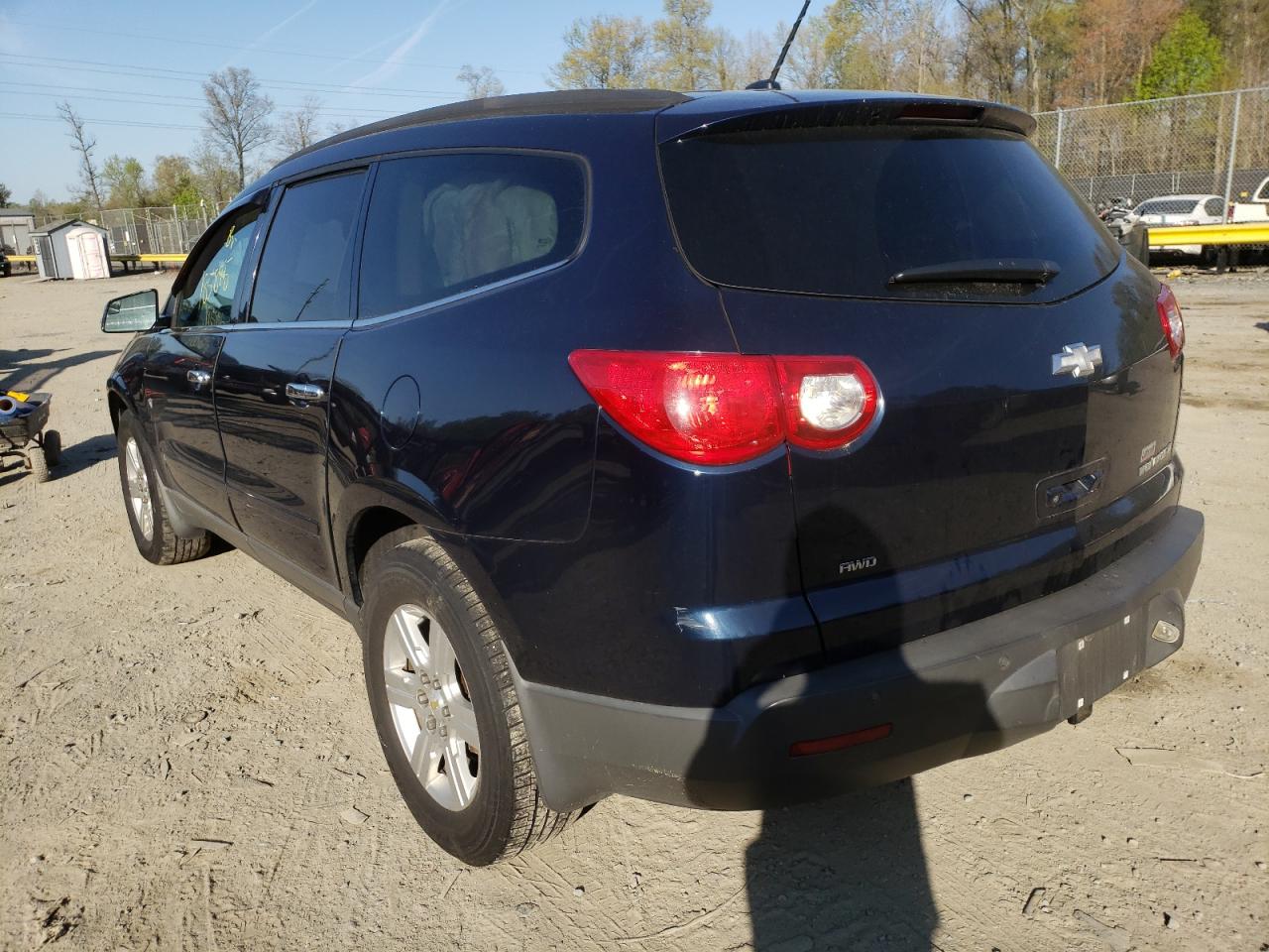 Photo 3 from auction – 2010 CHEVROLET TRAVERSE L with VIN 1GNLVFED3AS149965