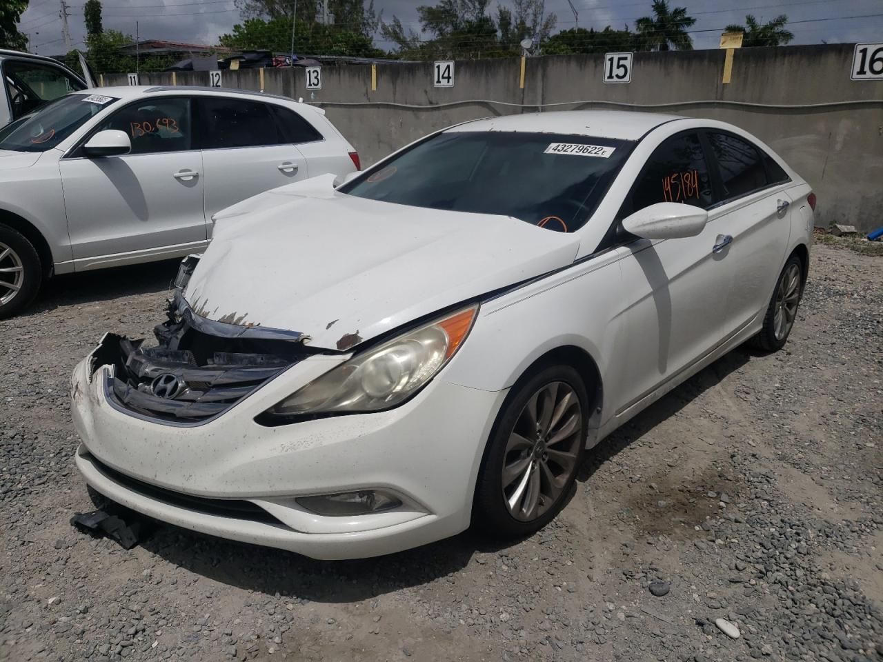 Photo 2 from auction – 2011 HYUNDAI SONATA SE with VIN 5NPEC4AC2BH118571