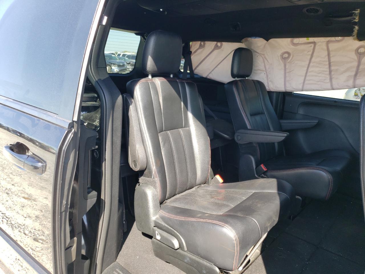 Photo 6 from auction – 2017 DODGE GRAND CARA with VIN 2C4RDGEGXHR698452