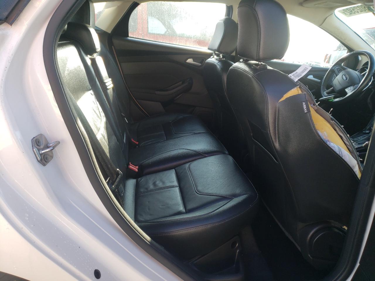 Photo 18 from auction – 2016 FORD FOCUS TITA with VIN 1FADP3N22GL400651