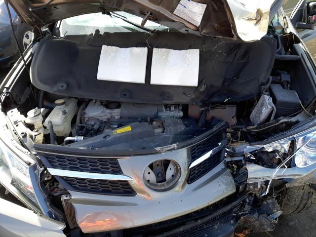 Photo 7 from auction – 2013 TOYOTA RAV4 LE with VIN 2T3BFREV1DW016127