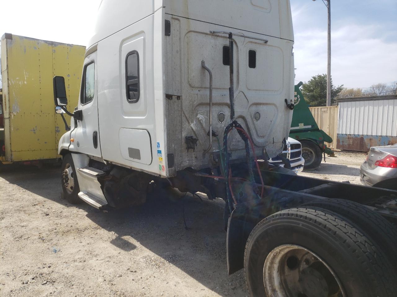 Zdjęcie 9 z aukcji – 2014 FREIGHTLINER CASCADIA 1 z VIN 3AKJGLBG6ESFS8322