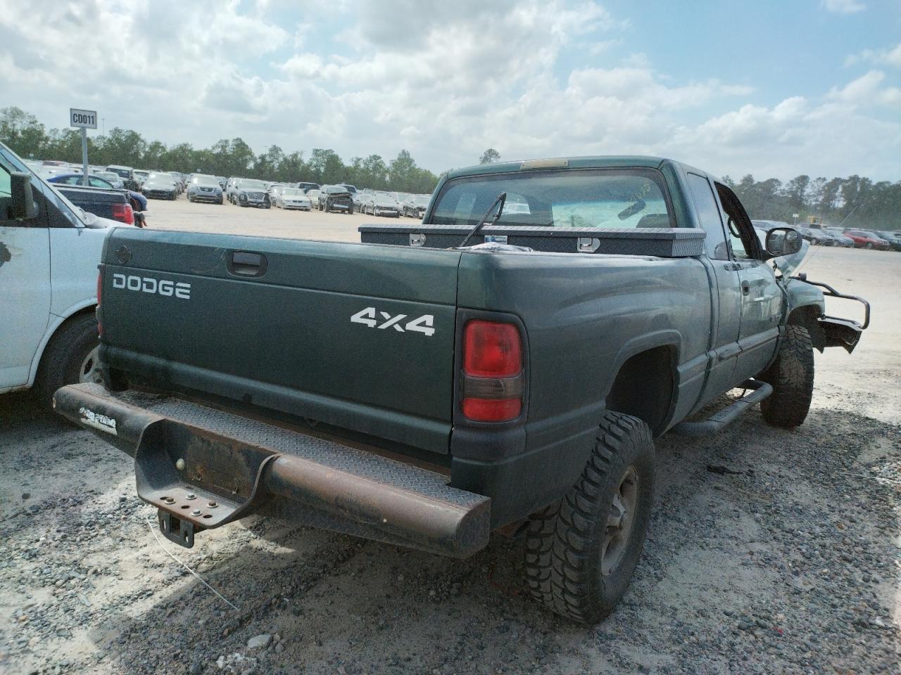 Photo 4 from auction – 2001 DODGE RAM 1500 with VIN 3B7HF13Y11G762839