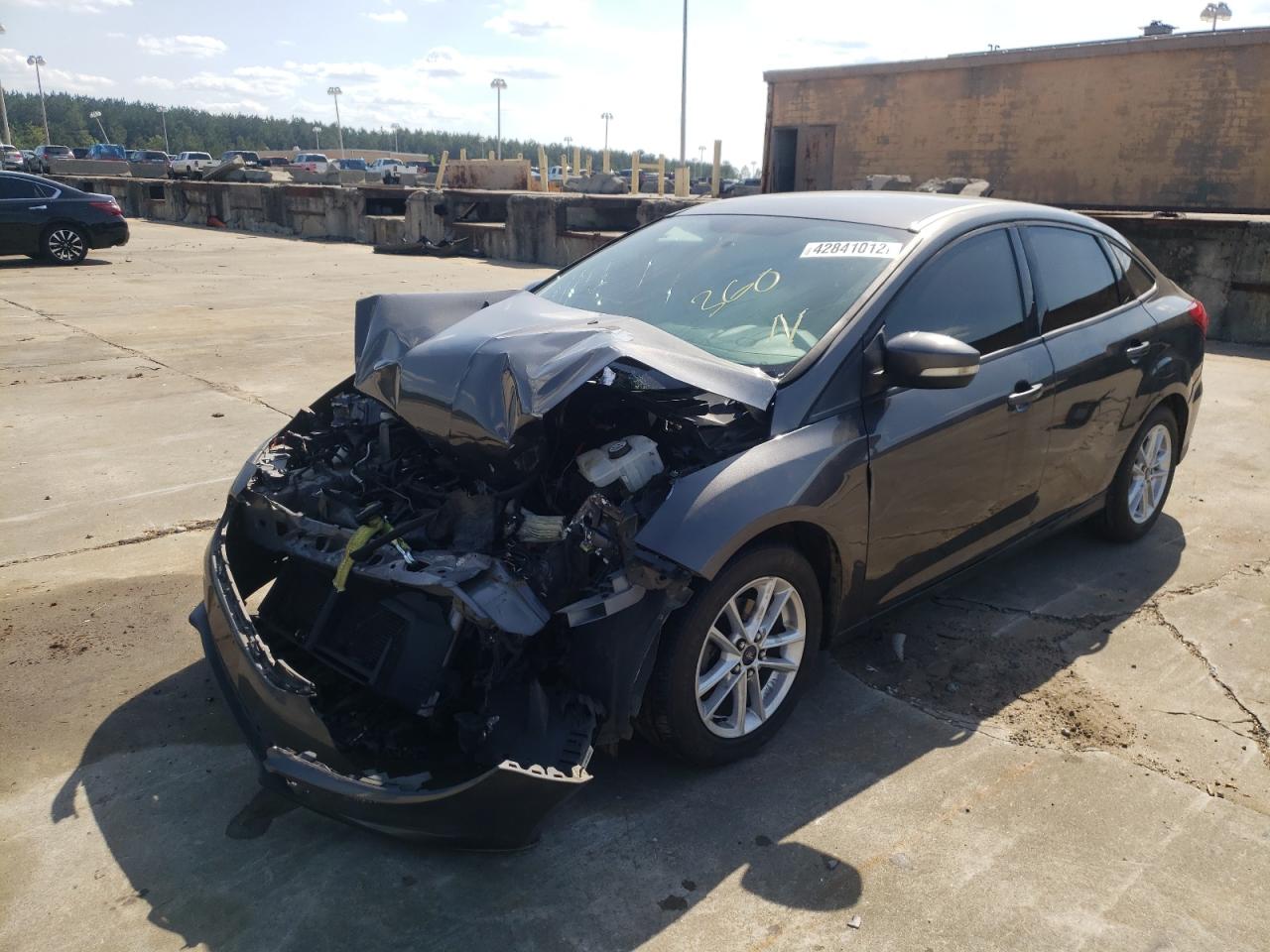 Photo 2 from auction – 2015 FORD FOCUS SE with VIN 1FADP3F2XFL308295