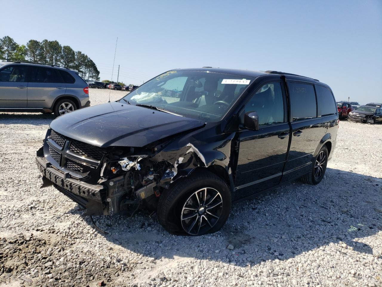 Photo 2 from auction – 2017 DODGE GRAND CARA with VIN 2C4RDGEGXHR698452