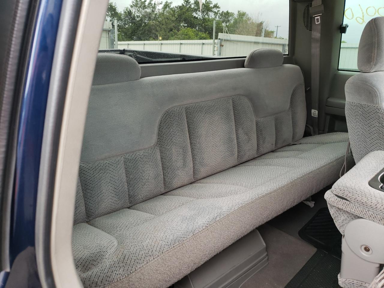 Photo 6 from auction – 1999 CHEVROLET GMT-400 C1 with VIN 1GCEC19R7XR130853