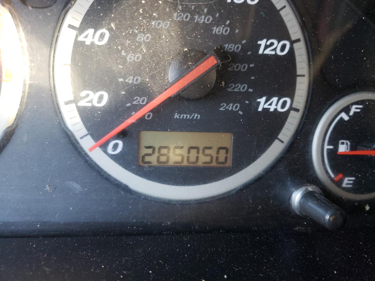 Photo 8 from auction – 2002 HONDA CR-V EX with VIN JHLRD788X2C053341