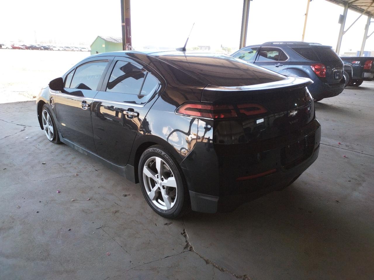 Photo 3 from auction – 2013 CHEVROLET VOLT with VIN 1G1RE6E48DU119980