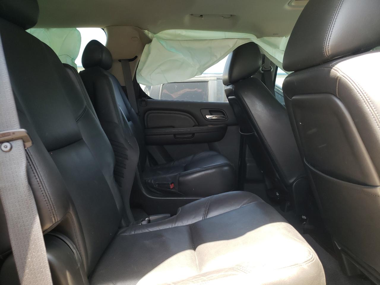 Photo 6 from auction – 2010 CADILLAC ESCALADE P with VIN 1GYUKCEF1AR207496