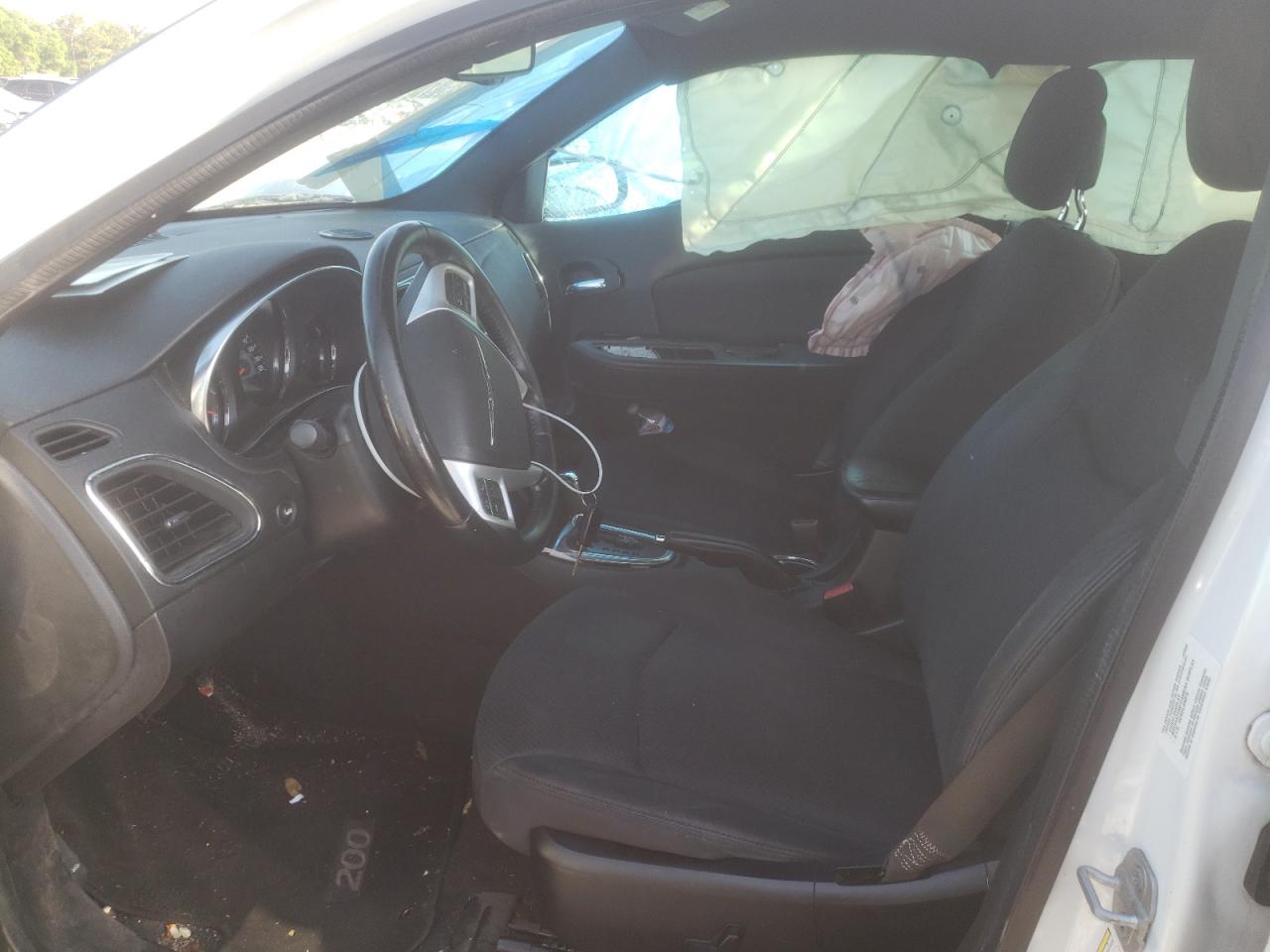 Photo 5 from auction – 2013 CHRYSLER 200 TOURIN with VIN 1C3CCBBG5DN766183