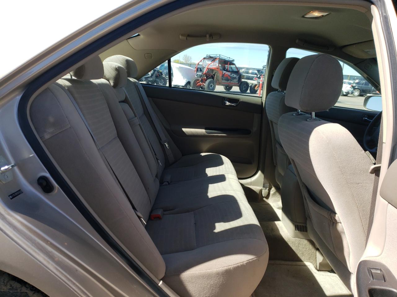 Photo 6 from auction – 2005 TOYOTA CAMRY LE with VIN 4T1BE30KX5U034116