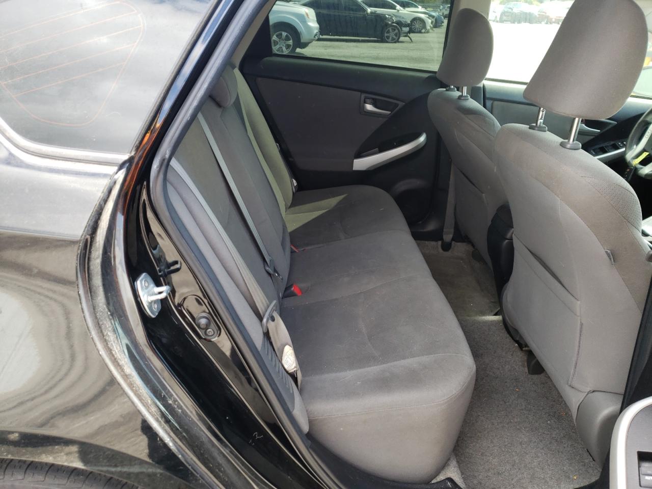 Photo 6 from auction – 2013 TOYOTA PRIUS with VIN JTDKN3DUXD1677775