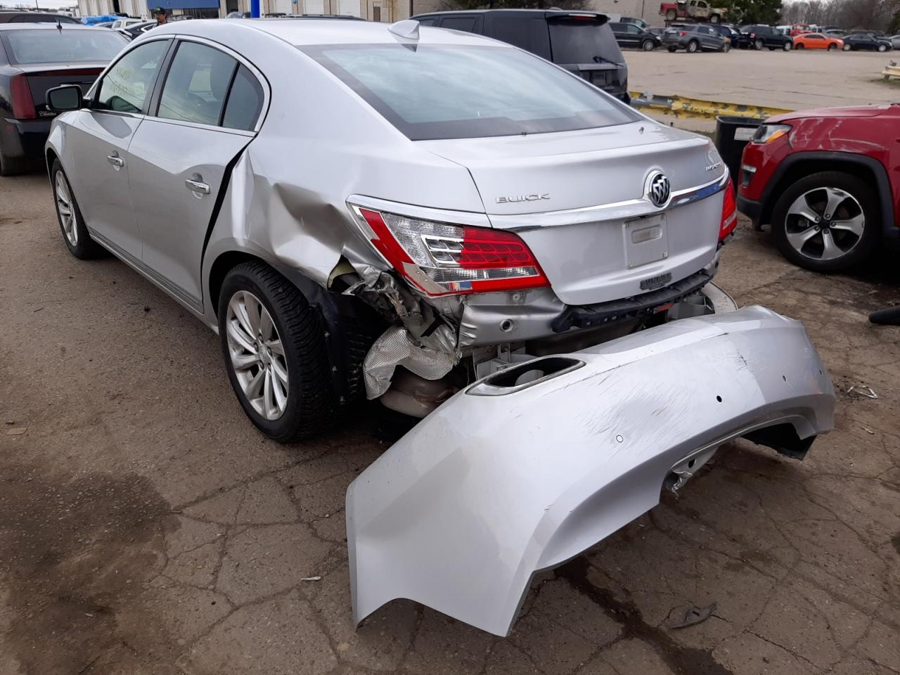 Photo 3 from auction – 2016 BUICK LACROSSE with VIN 1G4GB5G32GF186682