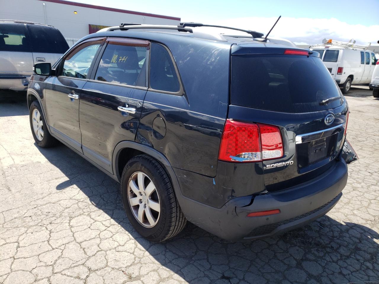 Photo 3 from auction – 2012 KIA SORENTO BA with VIN 5XYKT3A61CG262869