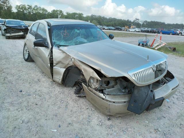 Photo 1 from auction – 2004 LINCOLN TOWN CAR E with VIN 1LNHM81W74Y662234