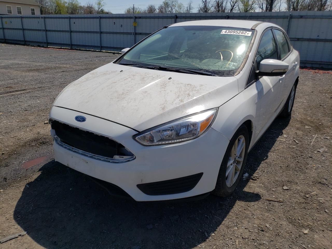 Photo 2 from auction – 2016 FORD FOCUS SE with VIN 1FADP3F21GL270179