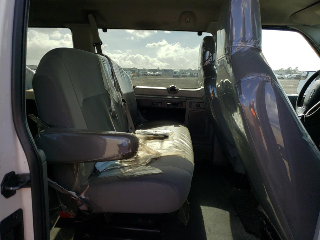 Photo 6 from auction – 2012 FORD ECONOLINE with VIN 1FBNE3BL5CDB00306