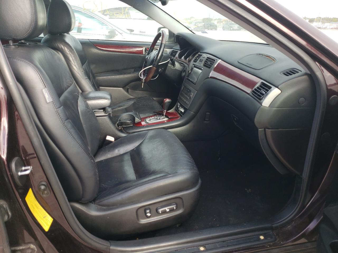 Photo 5 from auction – 2005 LEXUS ES 330 with VIN JTHBA30G555135116