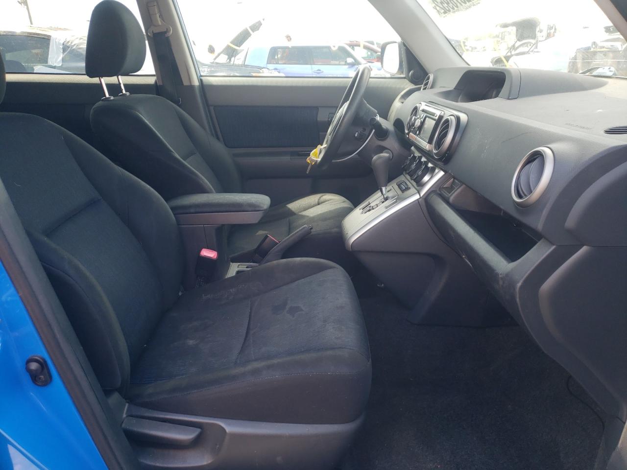 Photo 5 from auction – 2011 TOYOTA SCION XB with VIN JTLZE4FE5B1134541