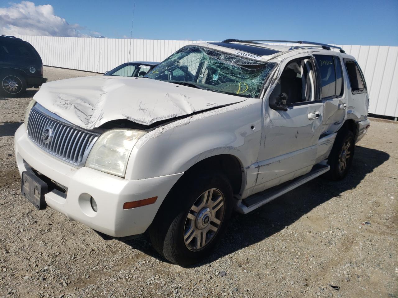 Photo 2 from auction – 2003 MERCURY MOUNTAINEE with VIN 4M2DU66K73ZJ44155