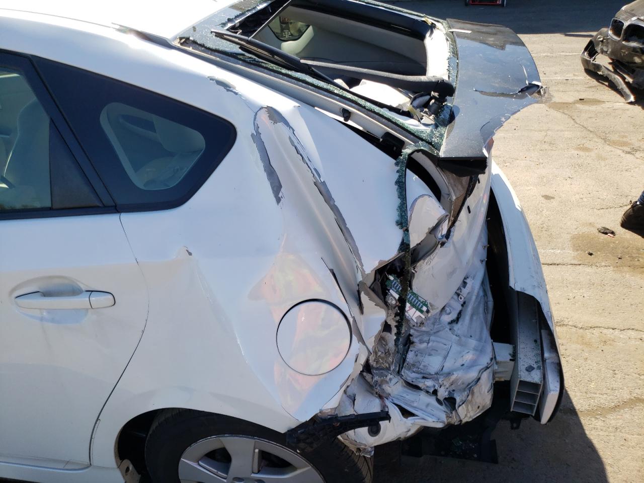 Photo 9 from auction – 2010 TOYOTA PRIUS with VIN JTDKN3DU4A0098685