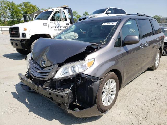Photo 2 from auction – 2015 TOYOTA SIENNA XLE with VIN 5TDYK3DC5FS667378