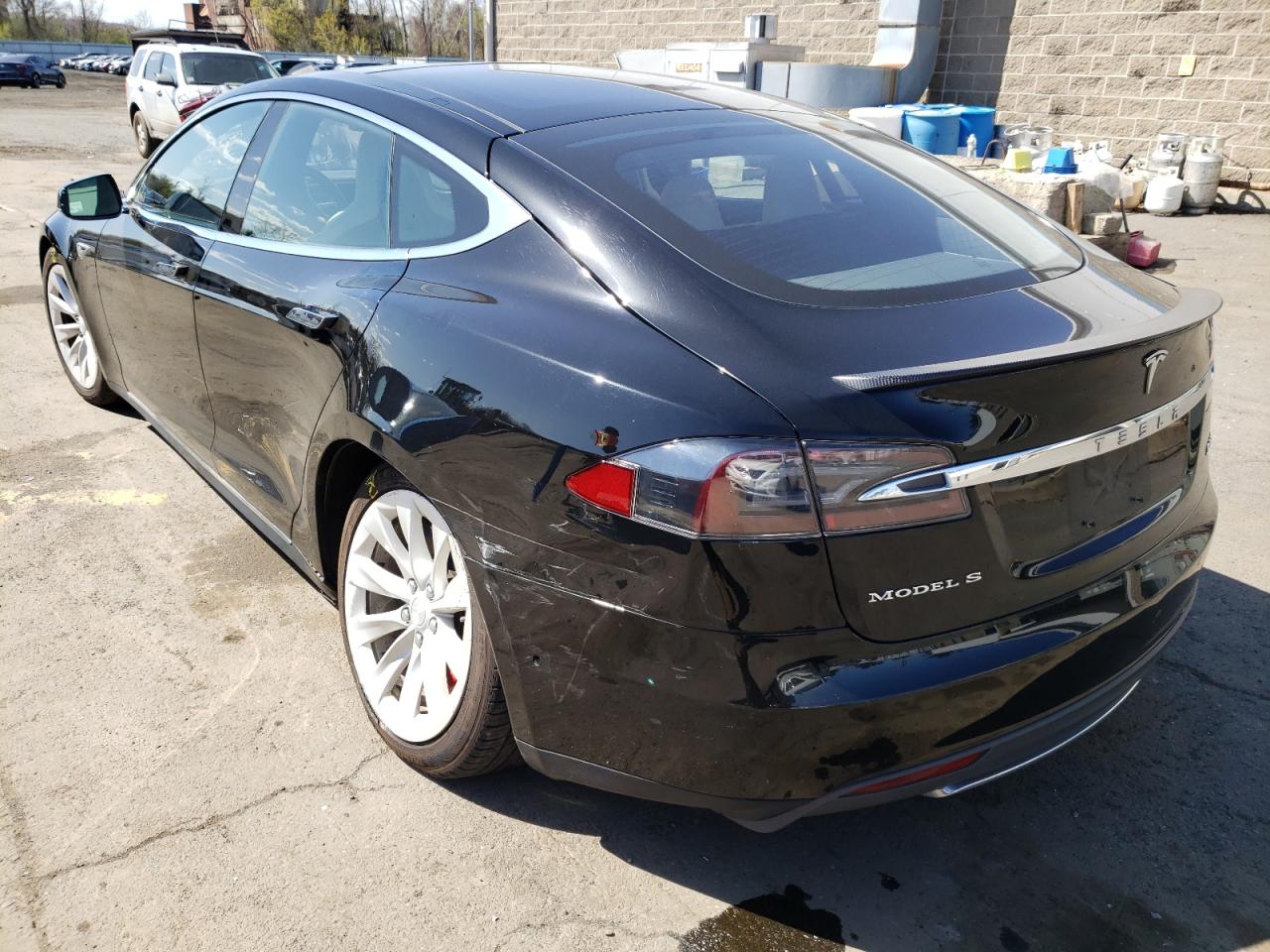 Photo 3 from auction – 2016 TESLA MODEL S with VIN 5YJSA1E47GF136497