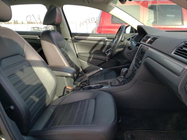 Photo 5 from auction – 2016 VOLKSWAGEN PASSAT SE with VIN 1VWBS7A38GC065236