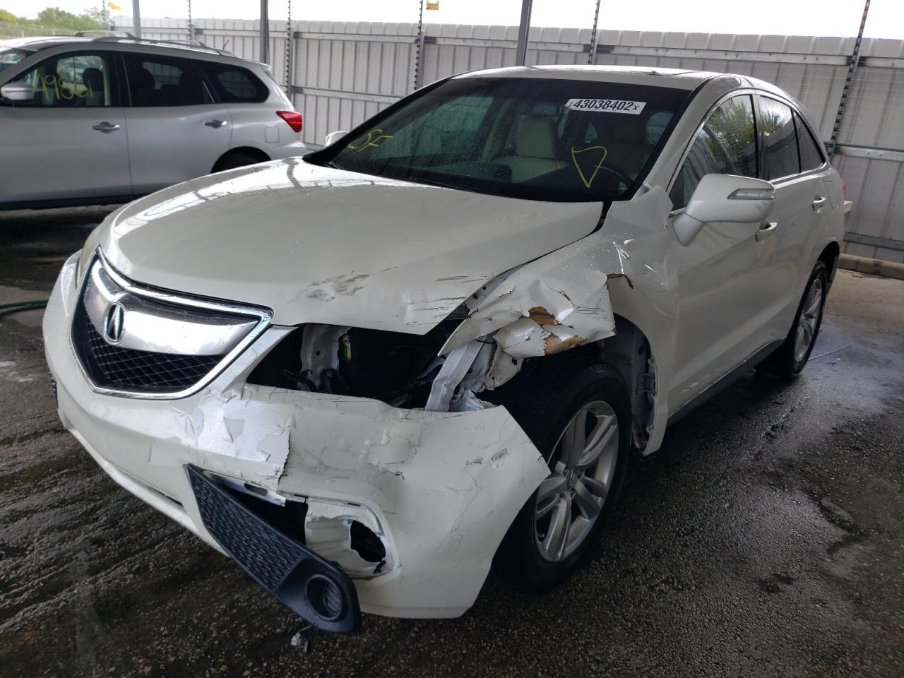 Photo 2 from auction – 2014 ACURA RDX with VIN 5J8TB3H33EL013209